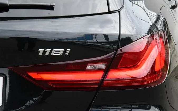 BMW Seria 1 cena 149900 przebieg: 5000, rok produkcji 2023 z Czerniejewo małe 379